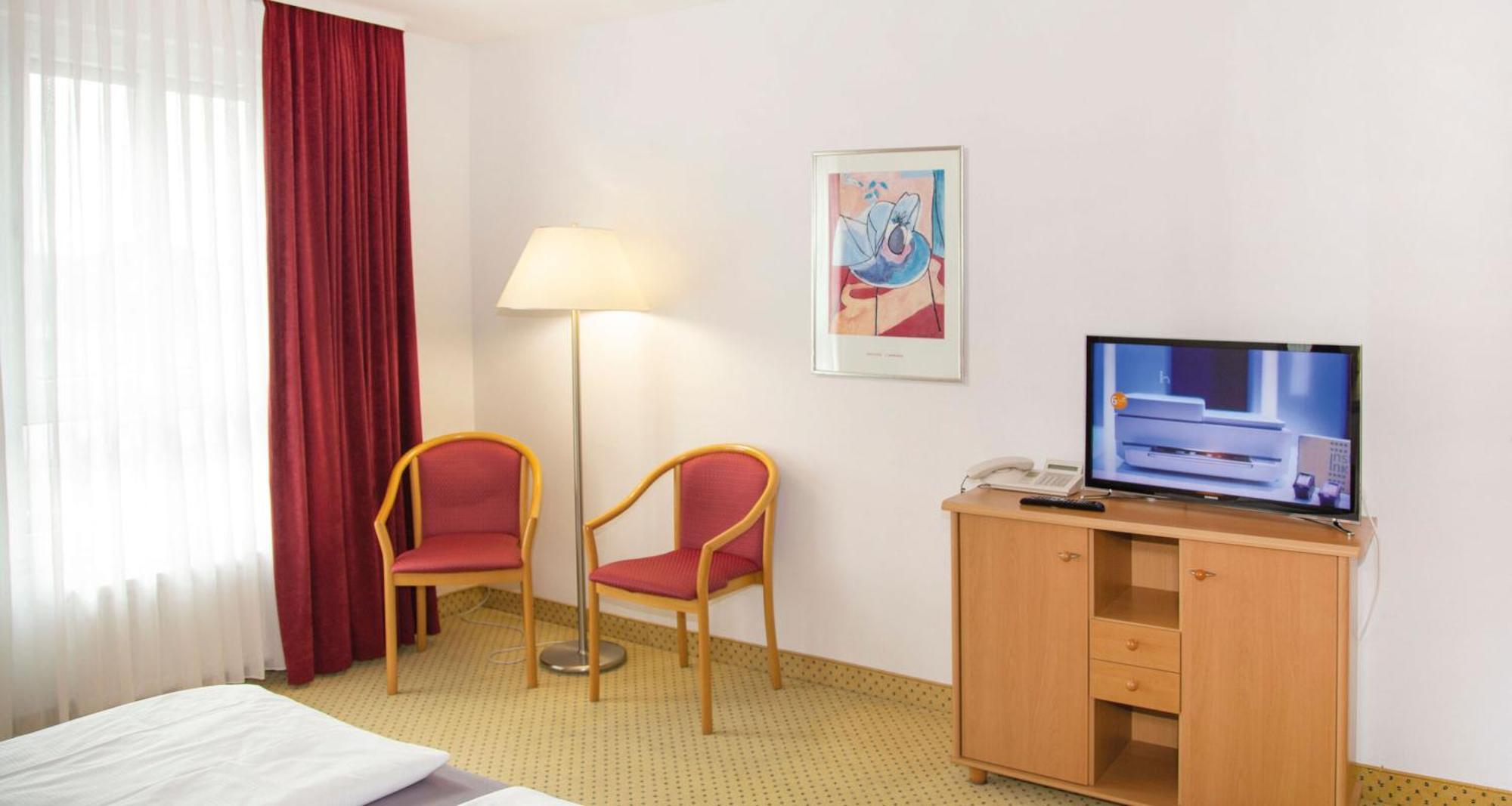 Fairway Hotel Sankt Leon-Rot Buitenkant foto